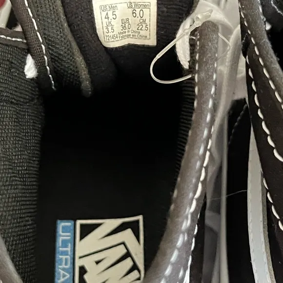Vans Ultra Cush SK 8 Black/ White Platform Sneakers 6