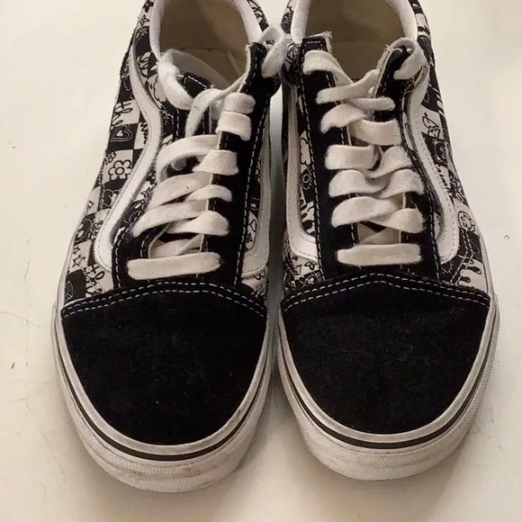 Vans Womens Classic Old Skool Blk White Casual Shoes sneakers size 7.5 Preloved