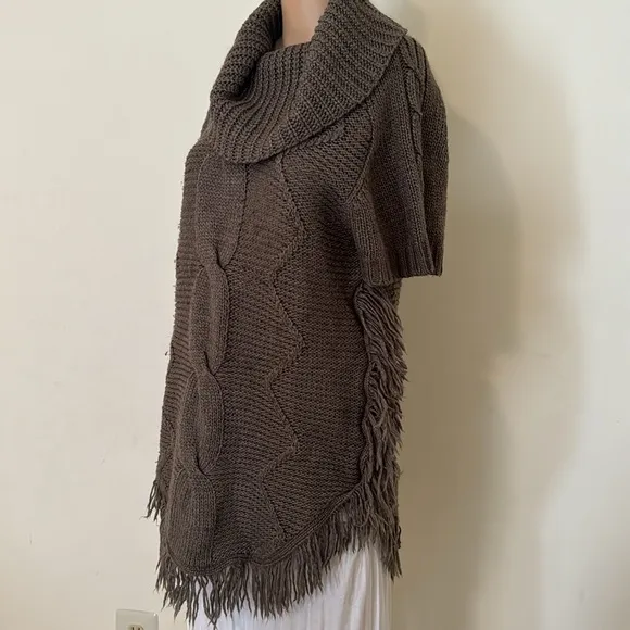VERTIGO Women’s Turtleneck Sweater Brown Pullover Size Medium