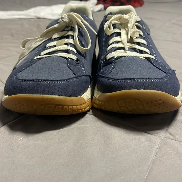 Viktos Blue Cream Overbeach Low Midwatch Sneaker Size 13