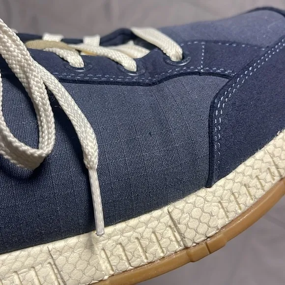 Viktos Blue Cream Overbeach Low Midwatch Sneaker Size 13