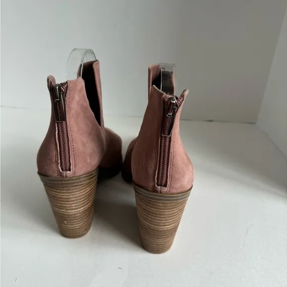 Vince Camuto Gigietta Suede Bootie Women's Shoes Size 11