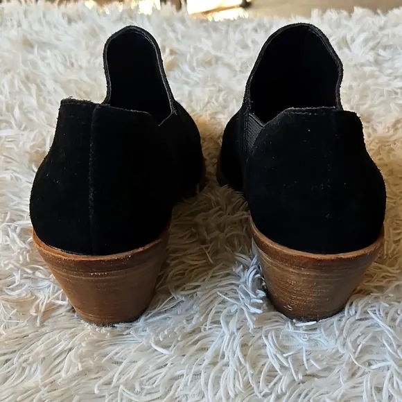 Vince Camuto Women's Black Suede Ankle Boots