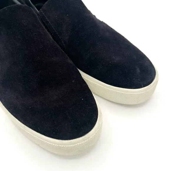 Vince men’s Suede slip on sneakers black loafers classic minimalist size 9.5