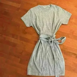 Vince Tie Waist Short Sleeve Cotton T-Shirt Tie Dress in Heather Gray