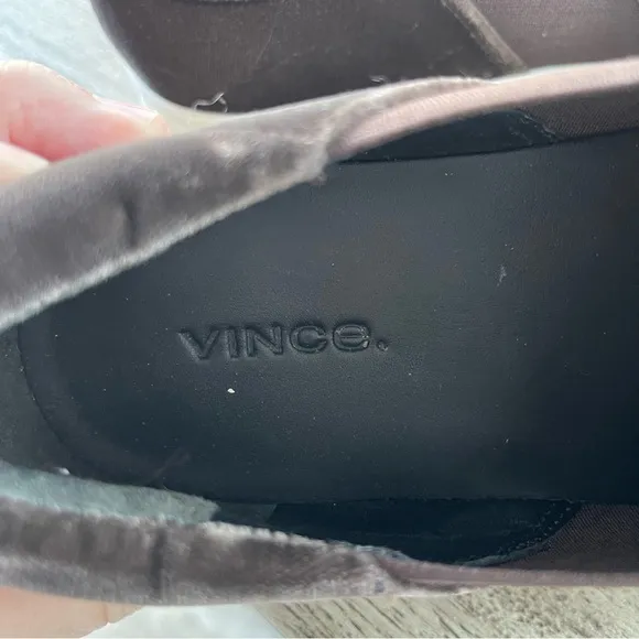 Vince Warren Brown Velvet Slip-On Platform Shoes Womens Size 7.5