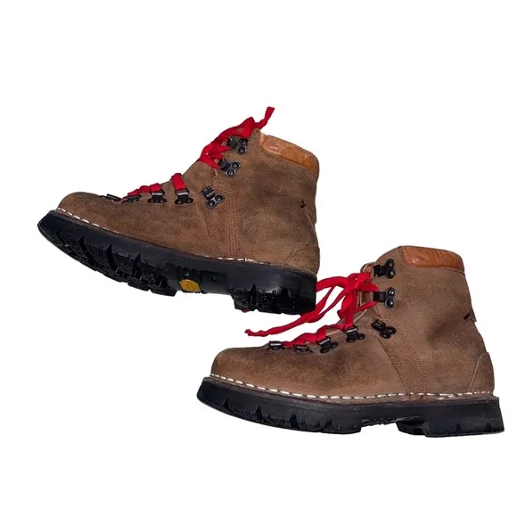 Vintage 70’s Men’s Woodstock Brown Suede Hiking Boots
