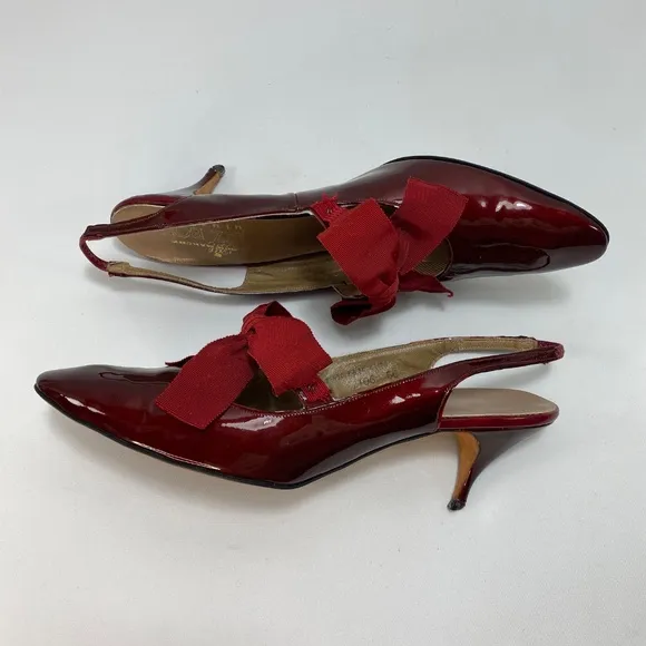 Vintage Bon Marche Maroon Leather Heels Size 9 AAA Ribbon Bows Sling Back Flaws
