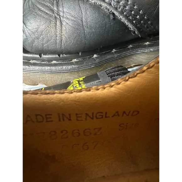 Vintage Dr. Martens Cap Toe Shoes ENGLAND VTG, Leather Made in England Size 10