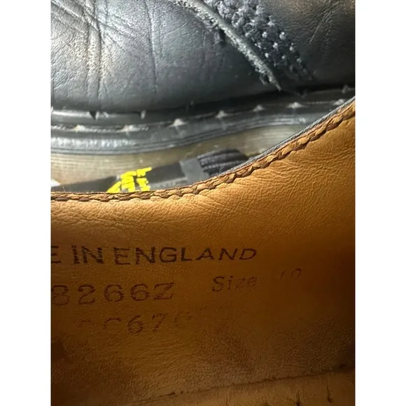 Vintage Dr. Martens Cap Toe Shoes ENGLAND VTG, Leather Made in England Size 10