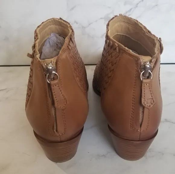 Vintage Foundry Co Delmira Bootie Ankle Boot Light Brown Size 11
