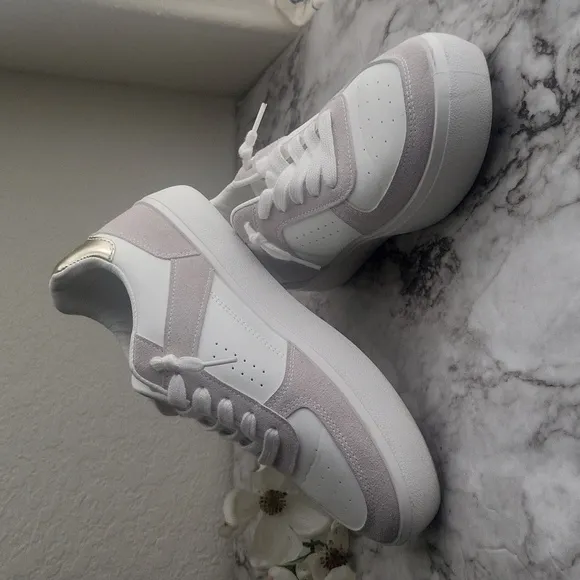 Vintage Havana White Tan Platform Sneakers 8.5 Perforated Low Top Lace Up Shoes