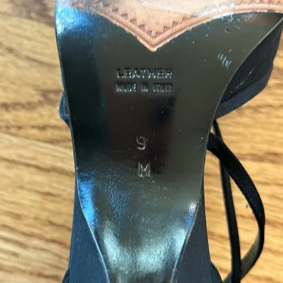 Vintage Yves Saint Laurent black heeled shoes Size 9 M