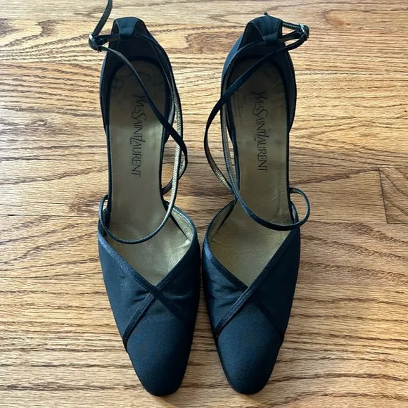 Vintage Yves Saint Laurent black heeled shoes Size 9 M