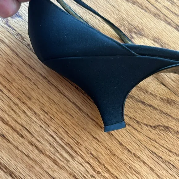 Vintage Yves Saint Laurent black heeled shoes Size 9 M