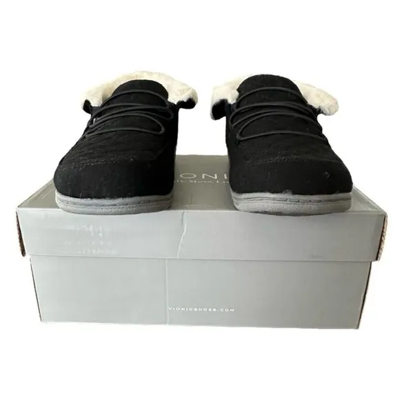 Vionic Believe Black Quilted Black Slippers with Faux Fur Women’s Size 6 Medium
