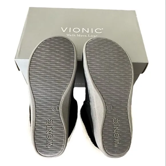 Vionic Believe Black Quilted Black Slippers with Faux Fur Women’s Size 6 Medium