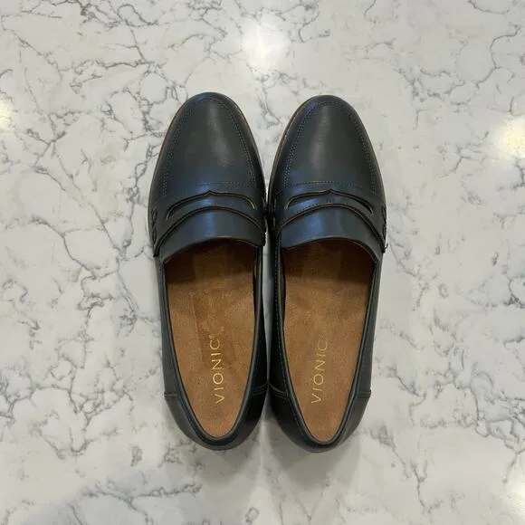 Vionic Dark Green Leather Cheryl II Closed Toe Loafer Shoes Size 9
