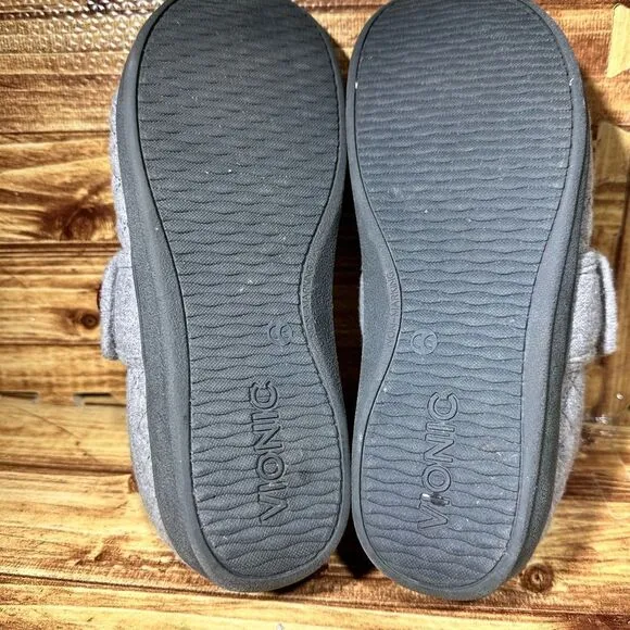 Vionic Jackie Women's Gray Quilted Flannel Adjustable Supportive Slippers Size 9