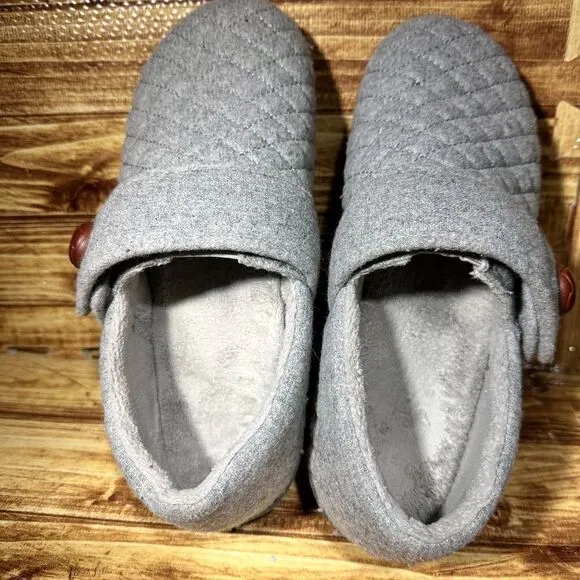 Vionic Jackie Women's Gray Quilted Flannel Adjustable Supportive Slippers Size 9