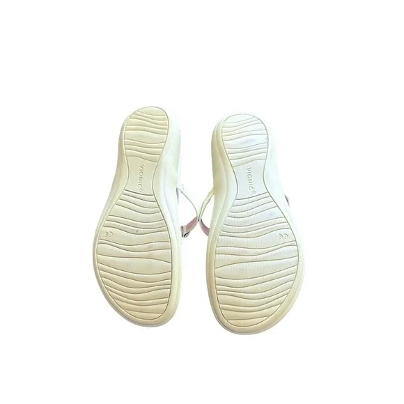 Vionic Super Comfy Shoes