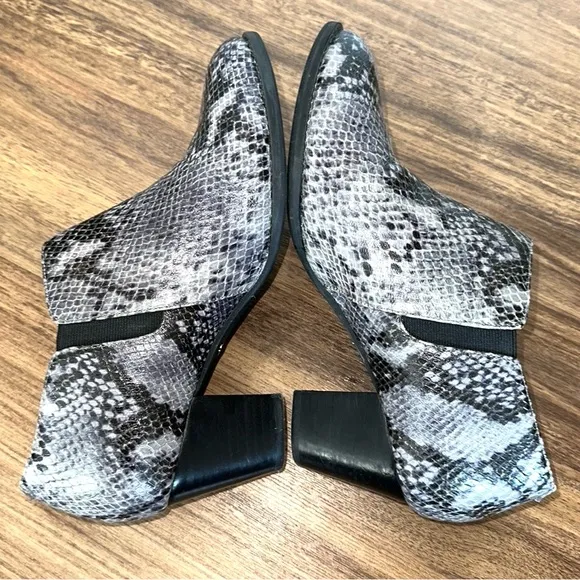 VIONIC Taber Leather Bootie