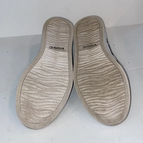 Vionic Women's Splendid Kani Slip-on Walking Shoes