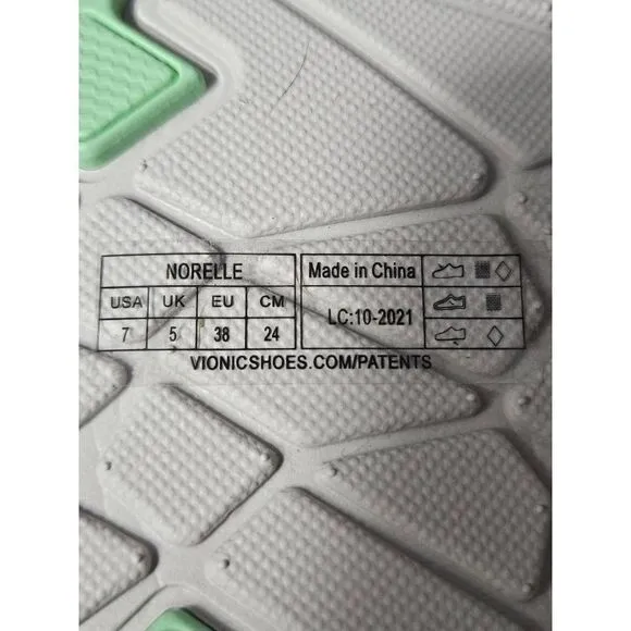Vionic Norelle ladies athletic shoes Nwt