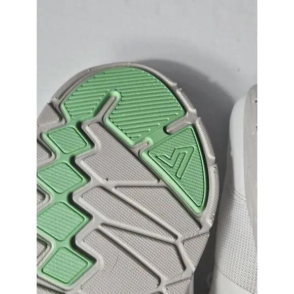 Vionic Norelle ladies athletic shoes Nwt