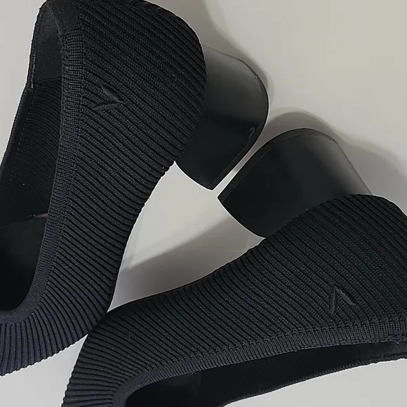 Vivaia Melody Chunky Heel Pumps
