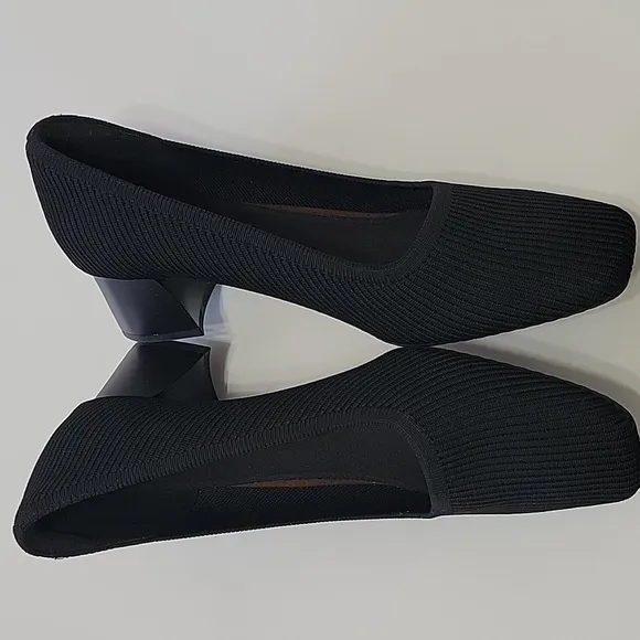 Vivaia Melody Chunky Heel Pumps