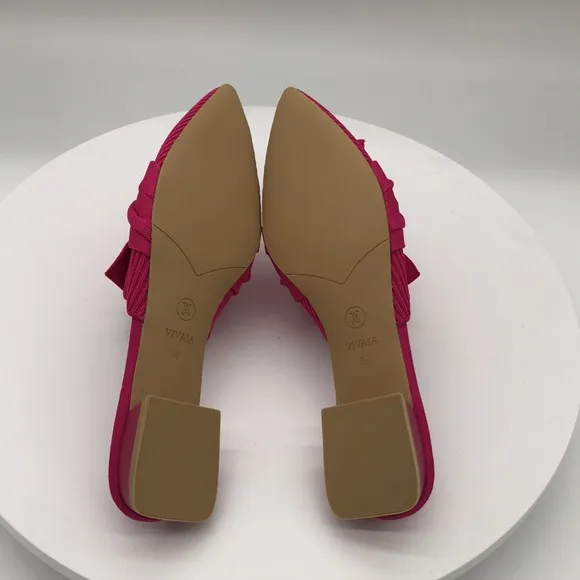 Vivaia womens pointed toe shoes size 7.5 US