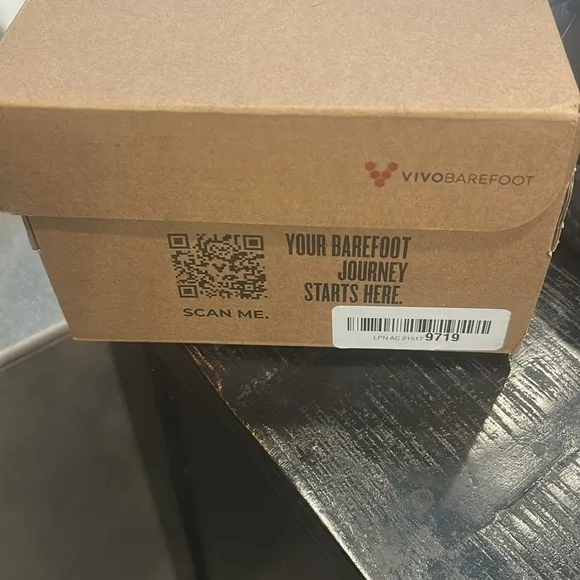 Vivobarefoot Motus Strength Women’s Bare-Foot Zero Shoes