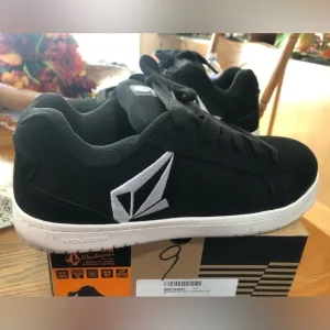 VOLCOM Men's Black &amp; White Workwear Sneakers Shoes  Size 9 1/2W
