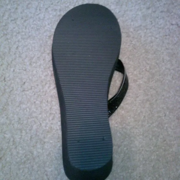 Wedge Platform Flip Flops: Vintage Victoria's Secret - Collin Stuart.  NEW