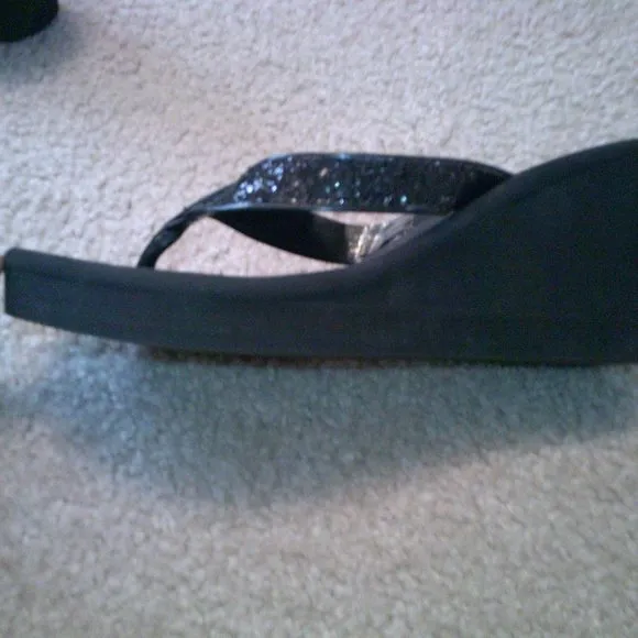 Wedge Platform Flip Flops: Vintage Victoria's Secret - Collin Stuart.  NEW