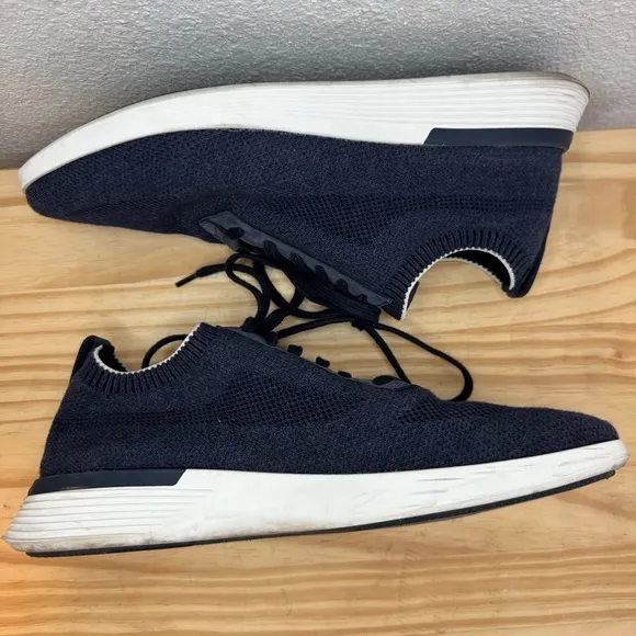 Wolf &amp; Shepherd SupremeKnit Lace-up Trainer Sneakers in Navy Blue 11