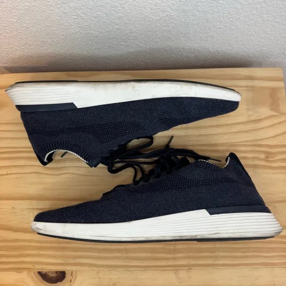 Wolf &amp; Shepherd SupremeKnit Lace-up Trainer Sneakers in Navy Blue 11