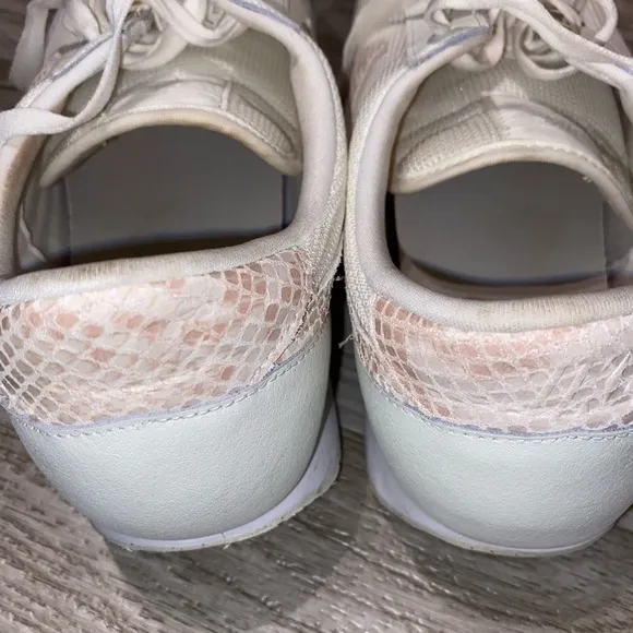 Women Nike Daybreak Sneakers Size 10