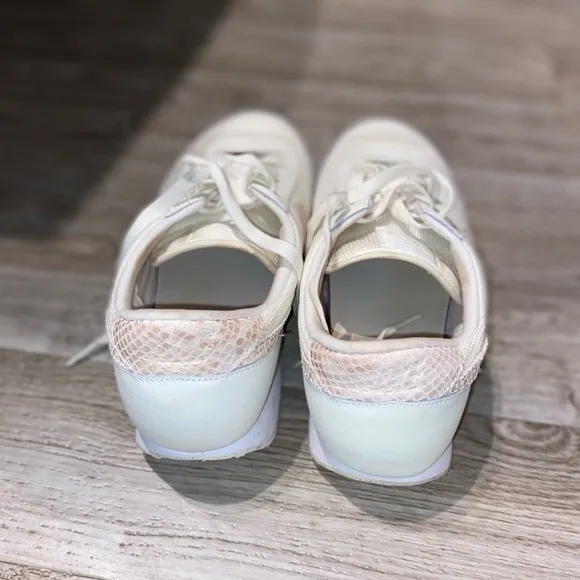 Women Nike Daybreak Sneakers Size 10