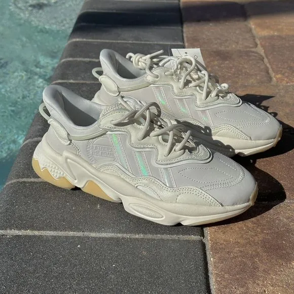WOMEN'S Adidas Originals Ozweego Off White Gum  Shoes GZ2789