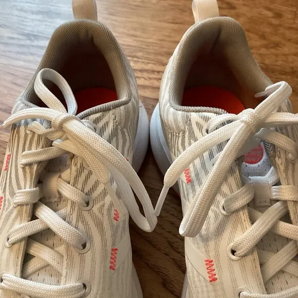 Women's adidas S2G Spikeless Golf Shoes Sneaker 7.5 WHITE/GREY SPORTY ATHLETIC