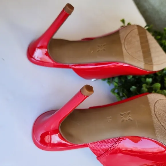Women's  BCBG Shoes Red pointy-toe with Rhinestones Strap Pumps Mules