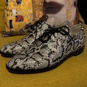 Women’s COLE HAAN Classic Snakeskin Leather Oxford Shoes - Grand Series