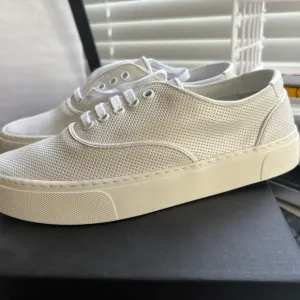 Women’s Saint Laurent’s