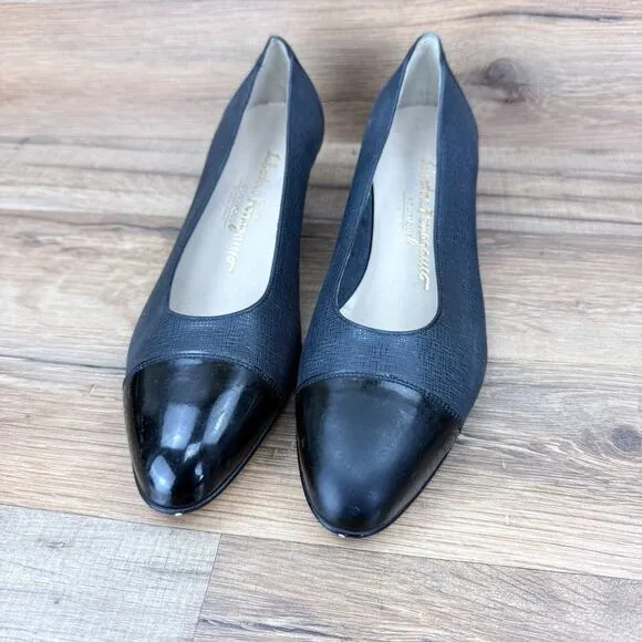 Women's Salvatore Size 7B Ferragamo Black Leather Classic Dress Shoes