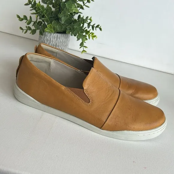 WOMEN'S SOFTWALK ALEXANDRIACASUAL SHOES