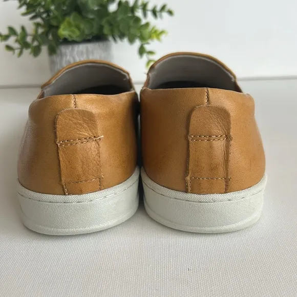 WOMEN'S SOFTWALK ALEXANDRIACASUAL SHOES