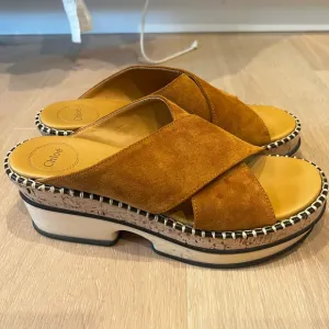 Women's Tan Suede Platform Sandals