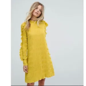 Y.A.S. dress Medium Yasdiana long sleeve pleats Issey ruffle modern yellow gold